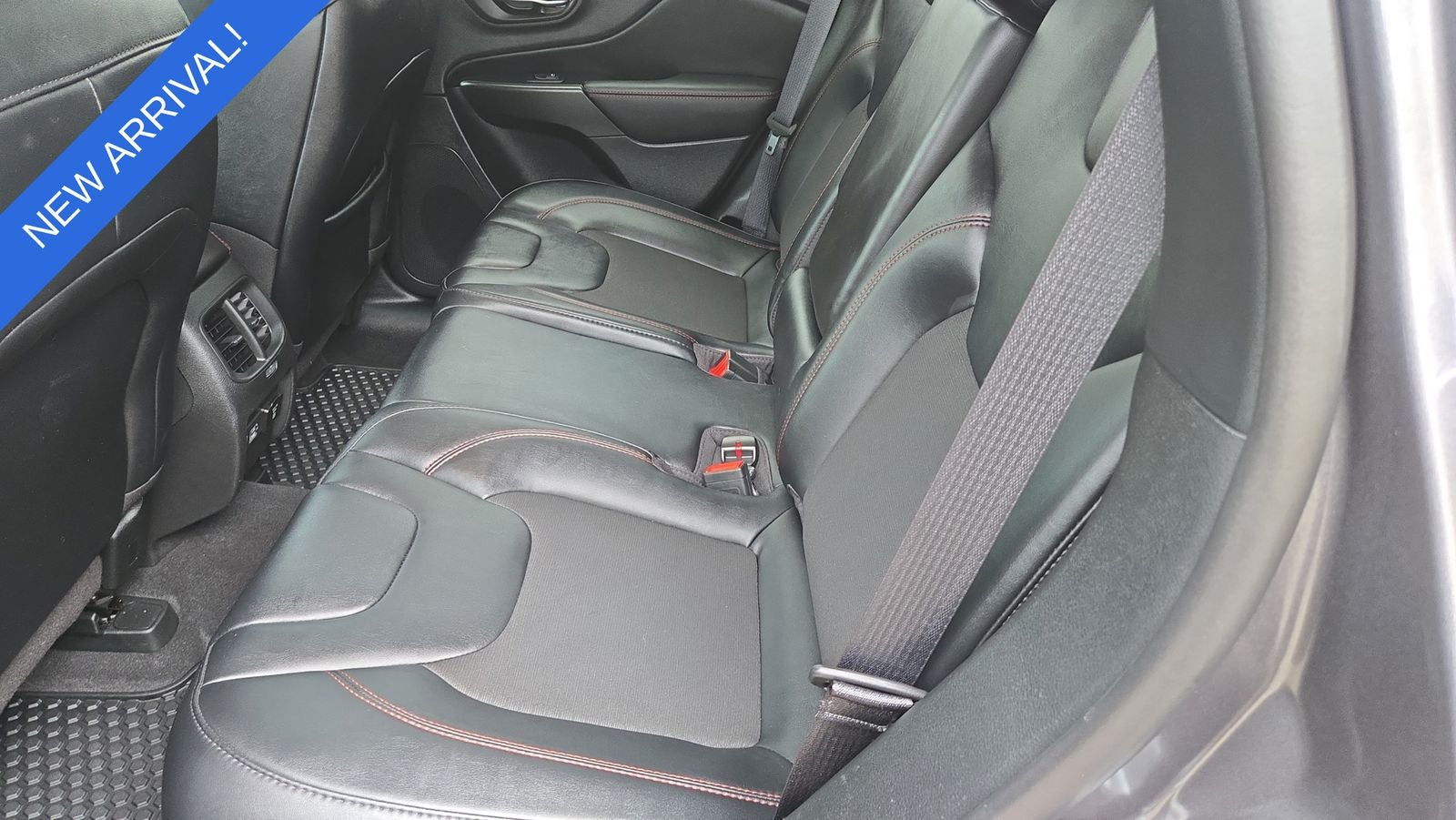 2023 Jeep Cherokee Trailhawk 4x4