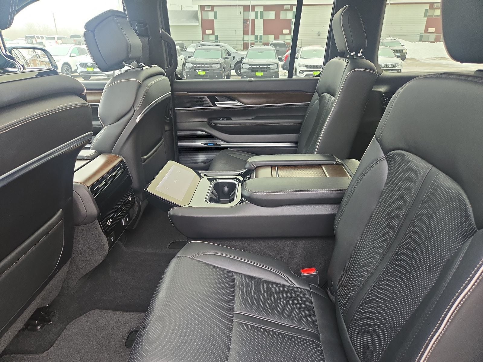 2023 Jeep Grand Wagoneer Series II 4x4