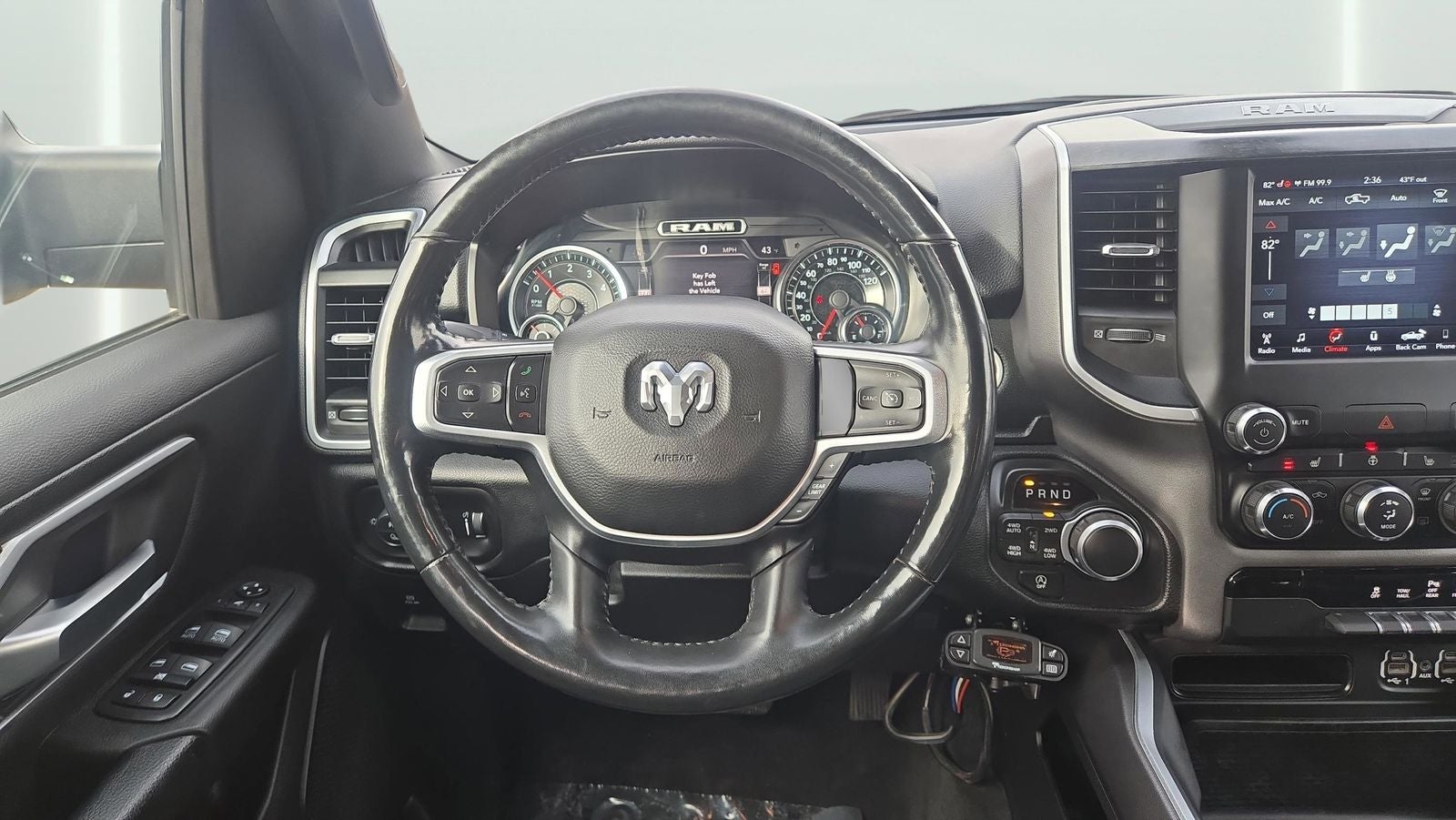 2020 RAM 1500 Big Horn Crew Cab 4x4 5'7' Box