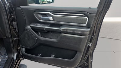 2020 RAM 1500 Big Horn Crew Cab 4x4 5'7' Box