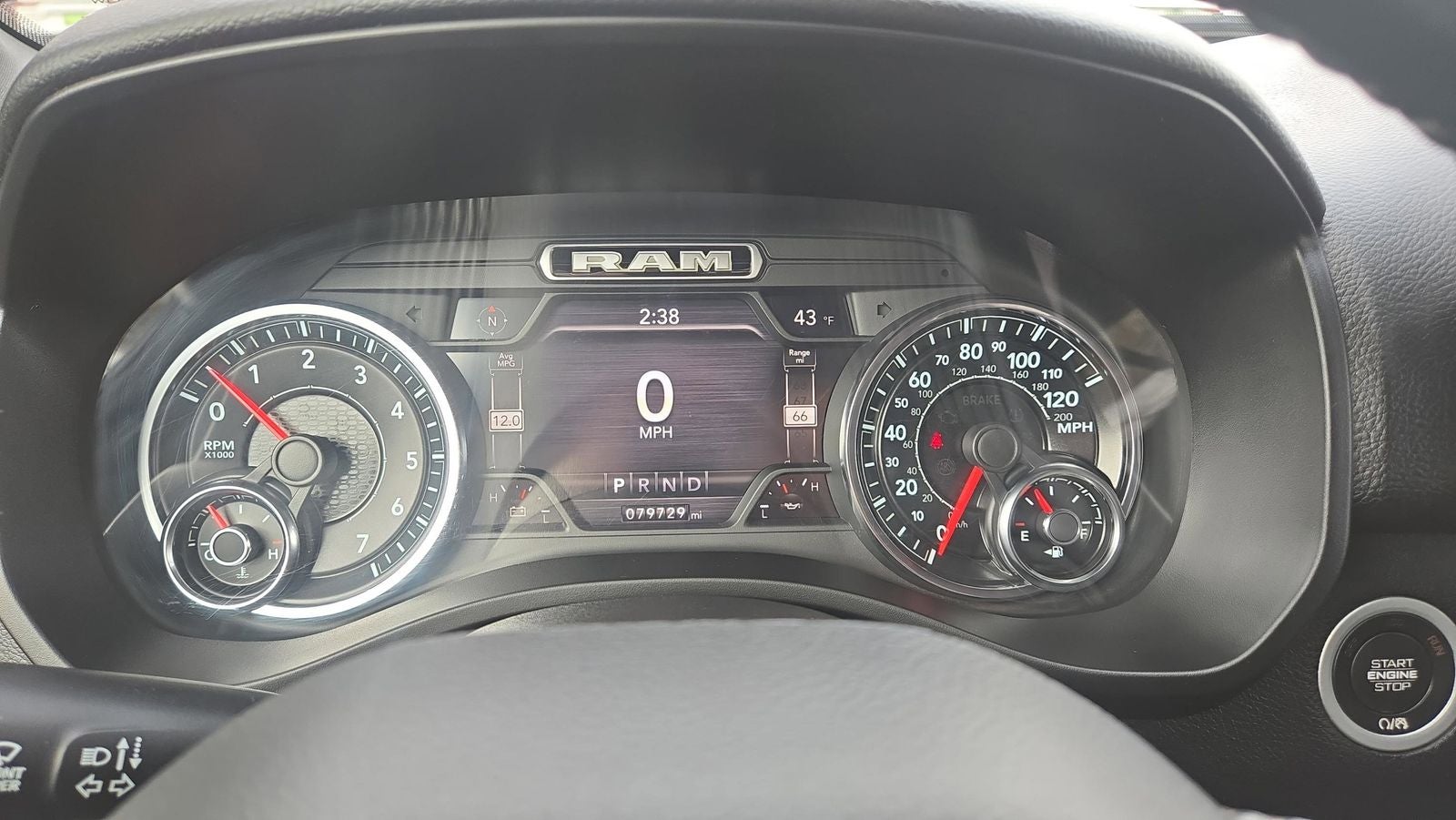 2020 RAM 1500 Big Horn Crew Cab 4x4 5'7' Box