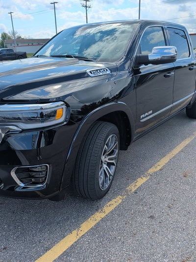 2025 RAM 1500 Tungsten Crew Cab 4x4 5'7' Box
