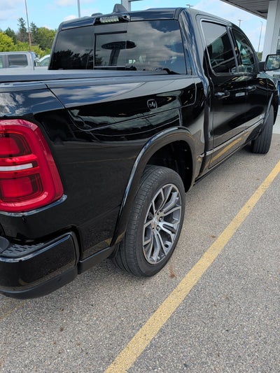 2025 RAM 1500 Tungsten Crew Cab 4x4 5'7' Box