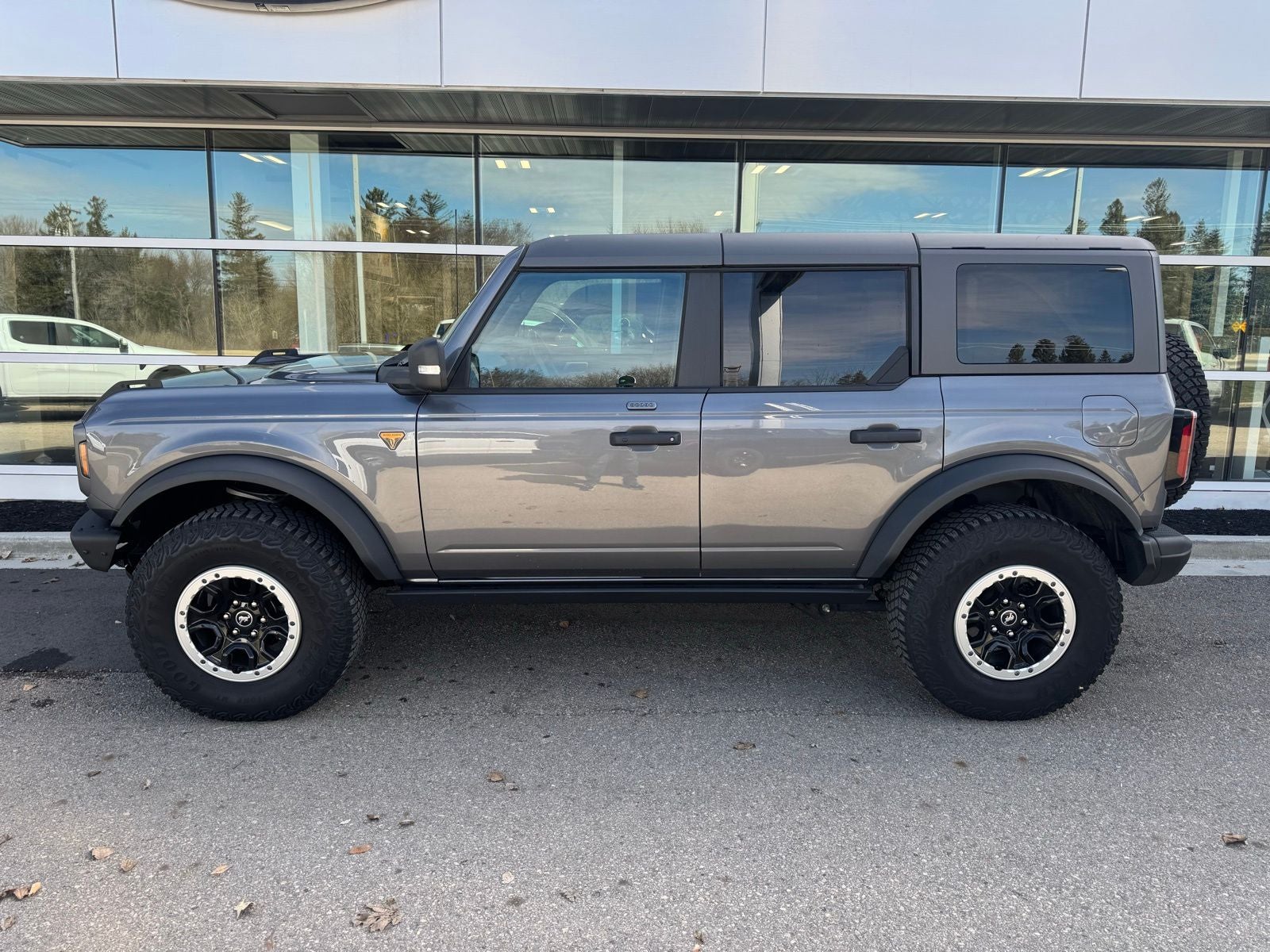 Used 2022 Ford Bronco 4-Door Badlands with VIN 1FMEE5DP1NLA76436 for sale in Austin, Minnesota