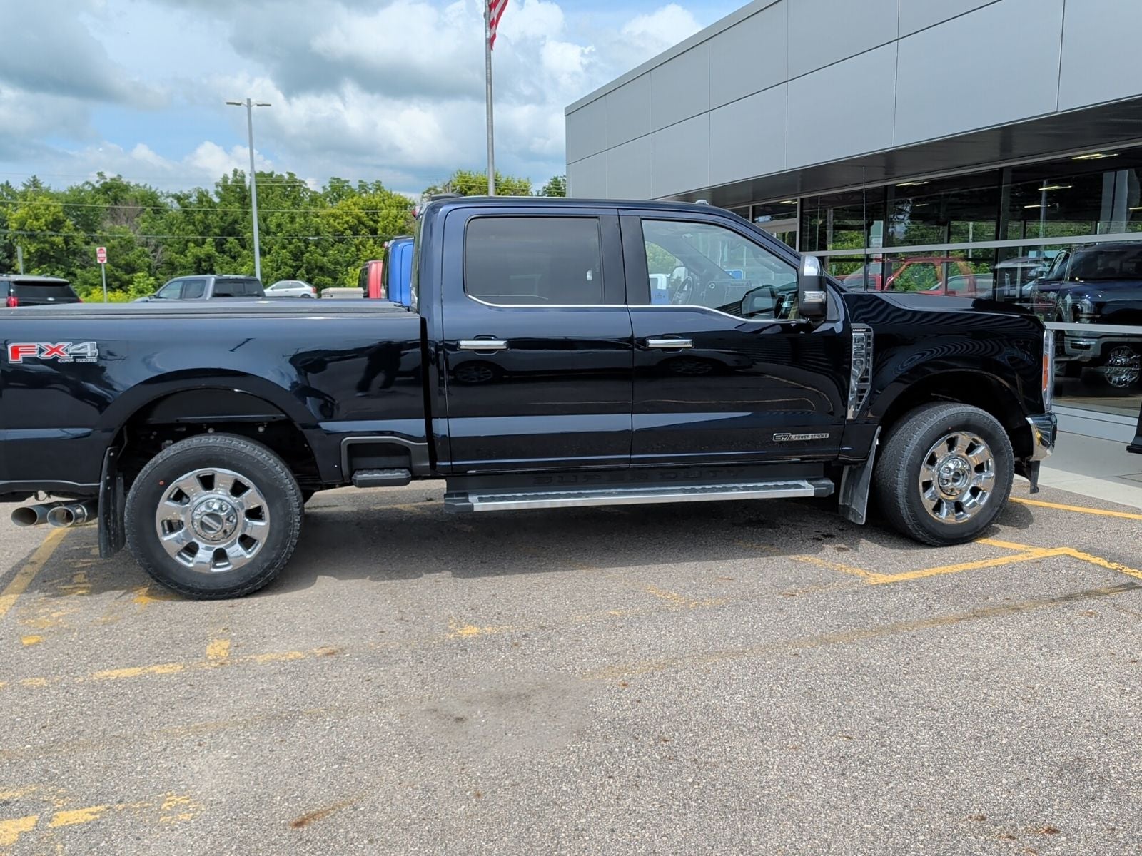 2023 Ford F-350Sd Lariat