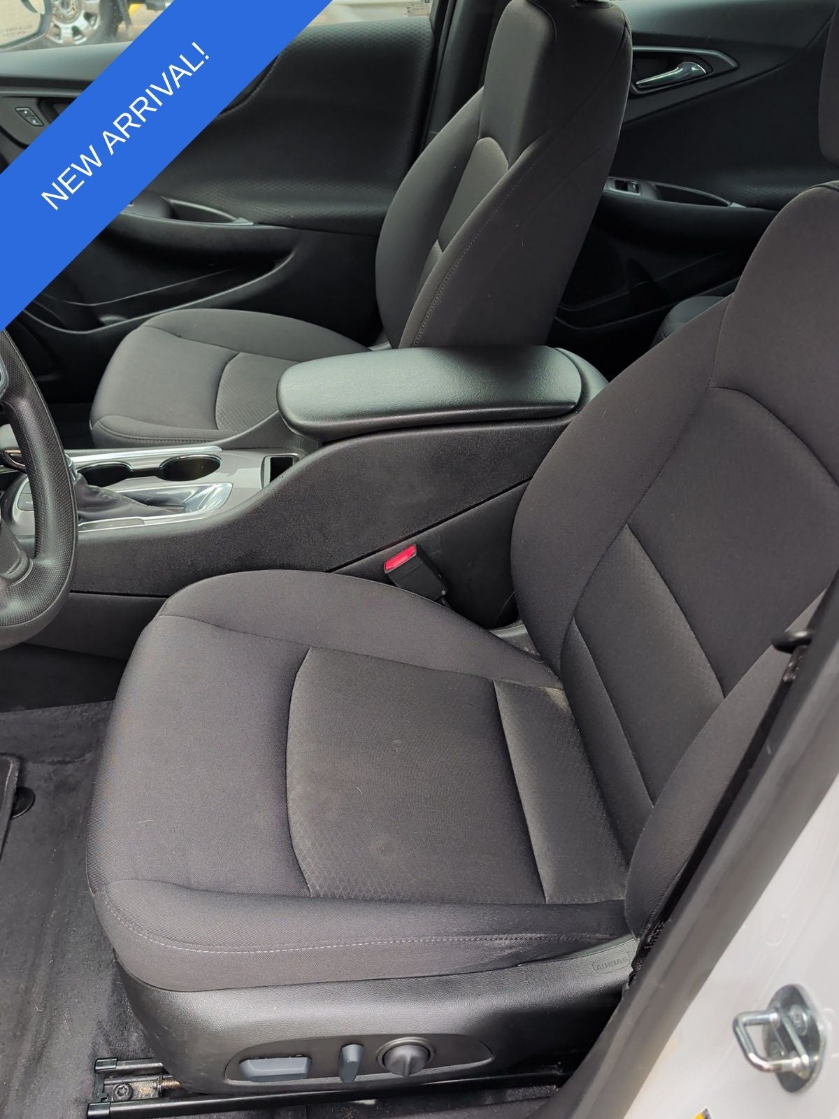 2022 Chevrolet Malibu FWD 1FL