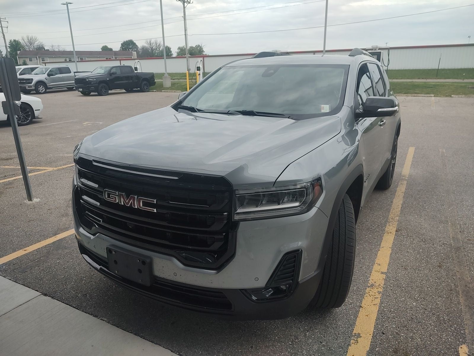 2023 GMC Acadia SLT