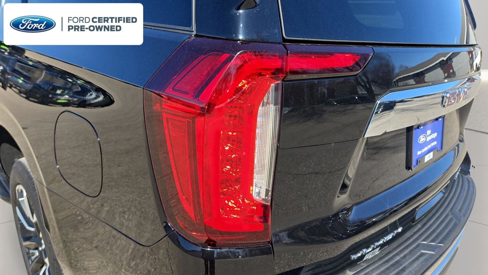 2023 GMC Yukon XL 4WD SLT