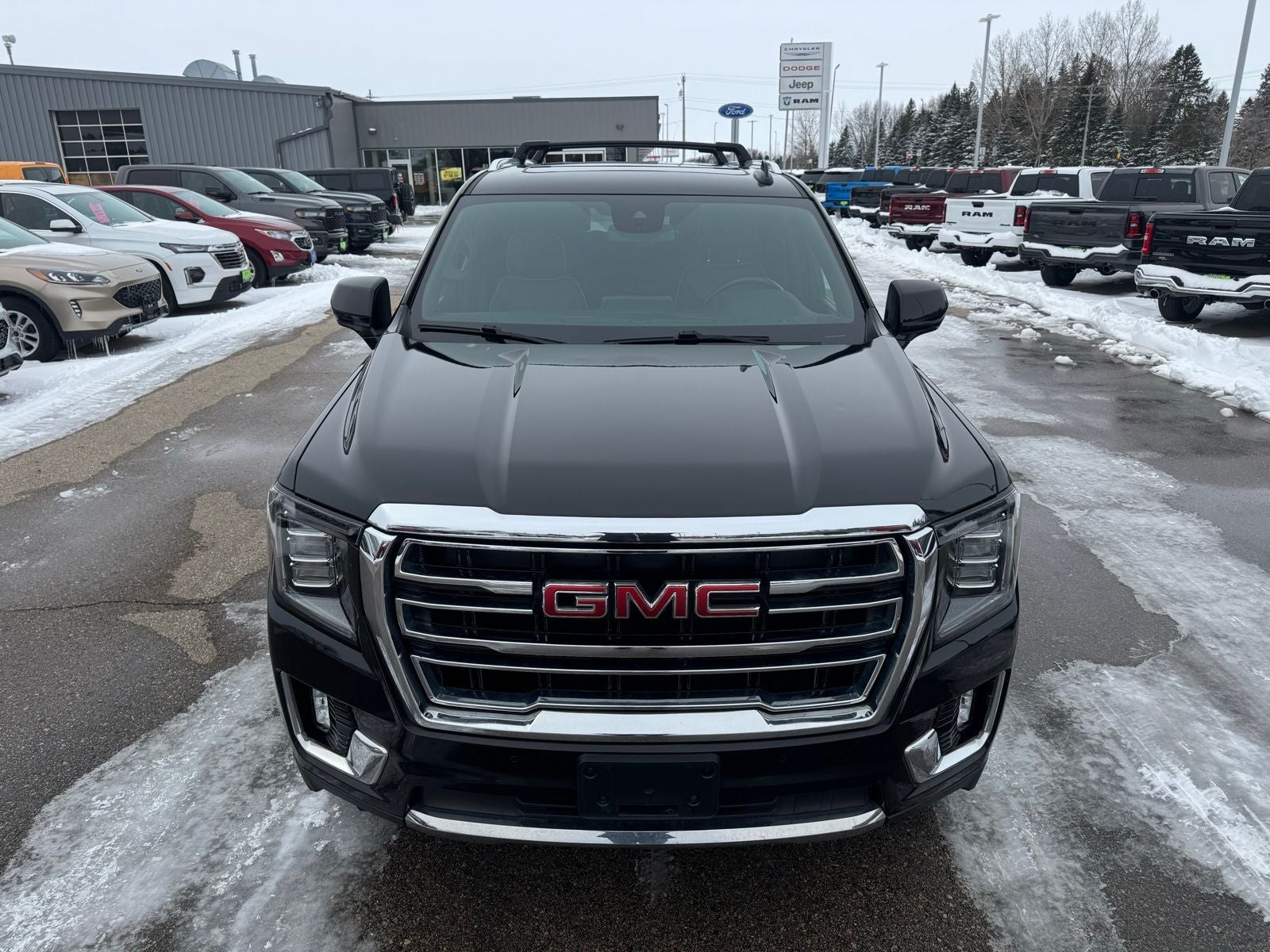 2023 GMC Yukon XL SLT