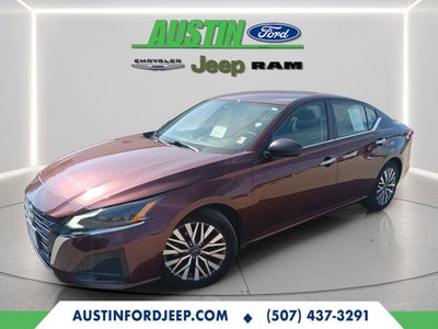 2024 Nissan Altima SV FWD