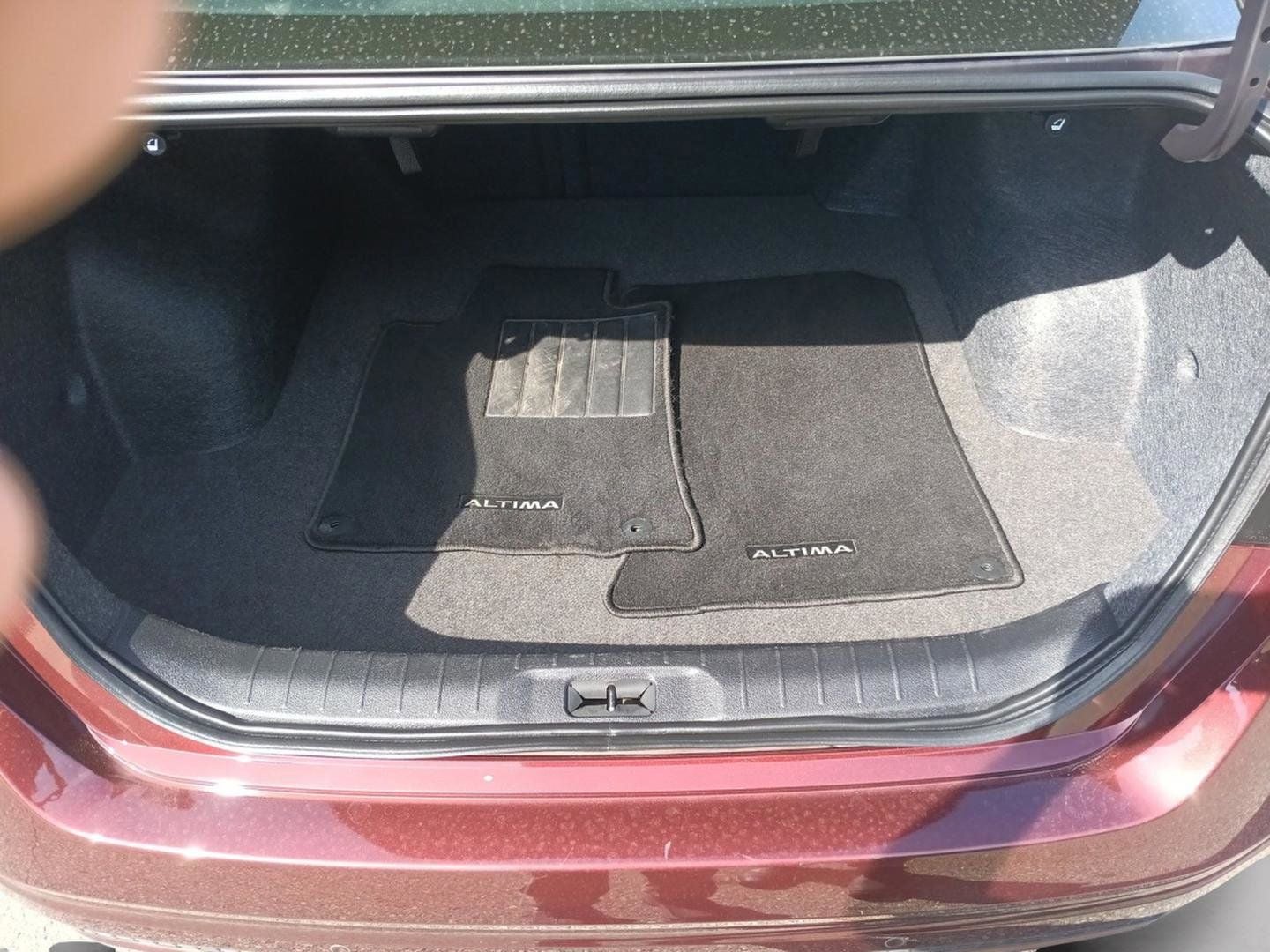 2024 Nissan Altima SV FWD