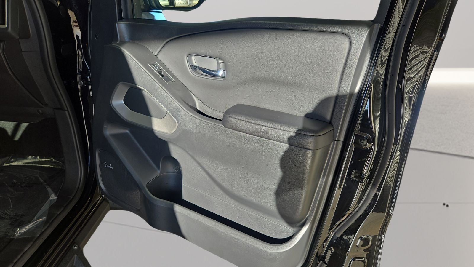 2025 Nissan Frontier Crew Cab SL 4x4