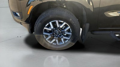2025 Nissan Frontier Crew Cab SL 4x4