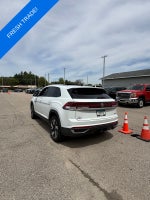 2024 Volkswagen Atlas Cross Sport 2.0T SE w/Technology