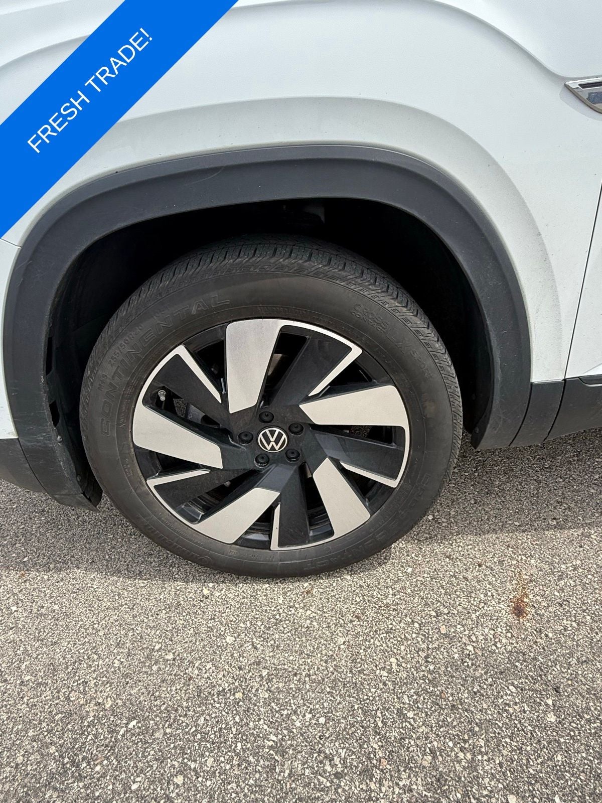 2024 Volkswagen Atlas Cross Sport 2.0T SE w/Technology