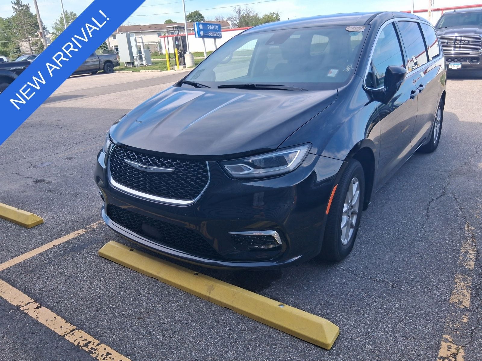2024 Chrysler Pacifica Touring L