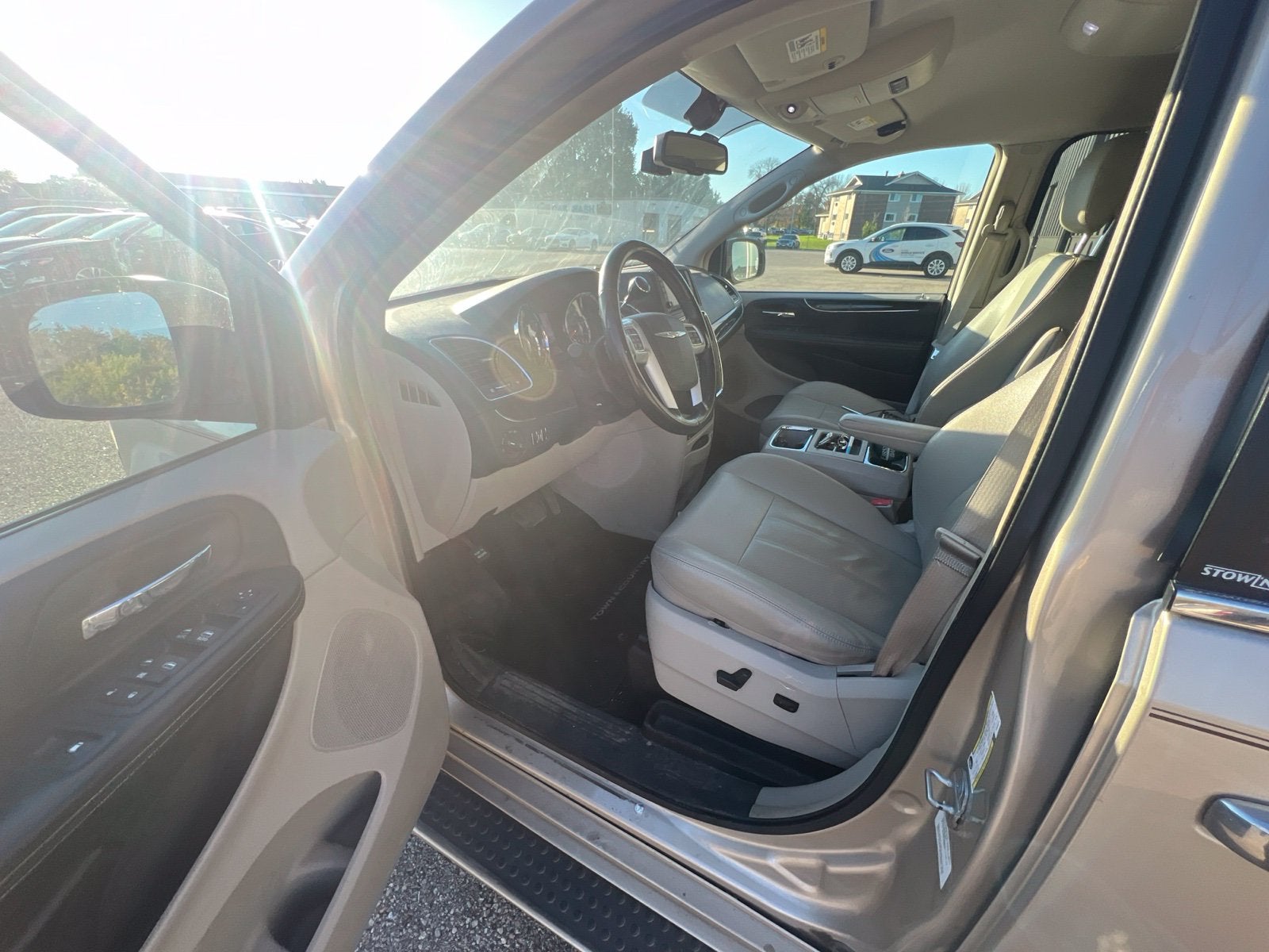 2012 Chrysler Town & Country Touring-L