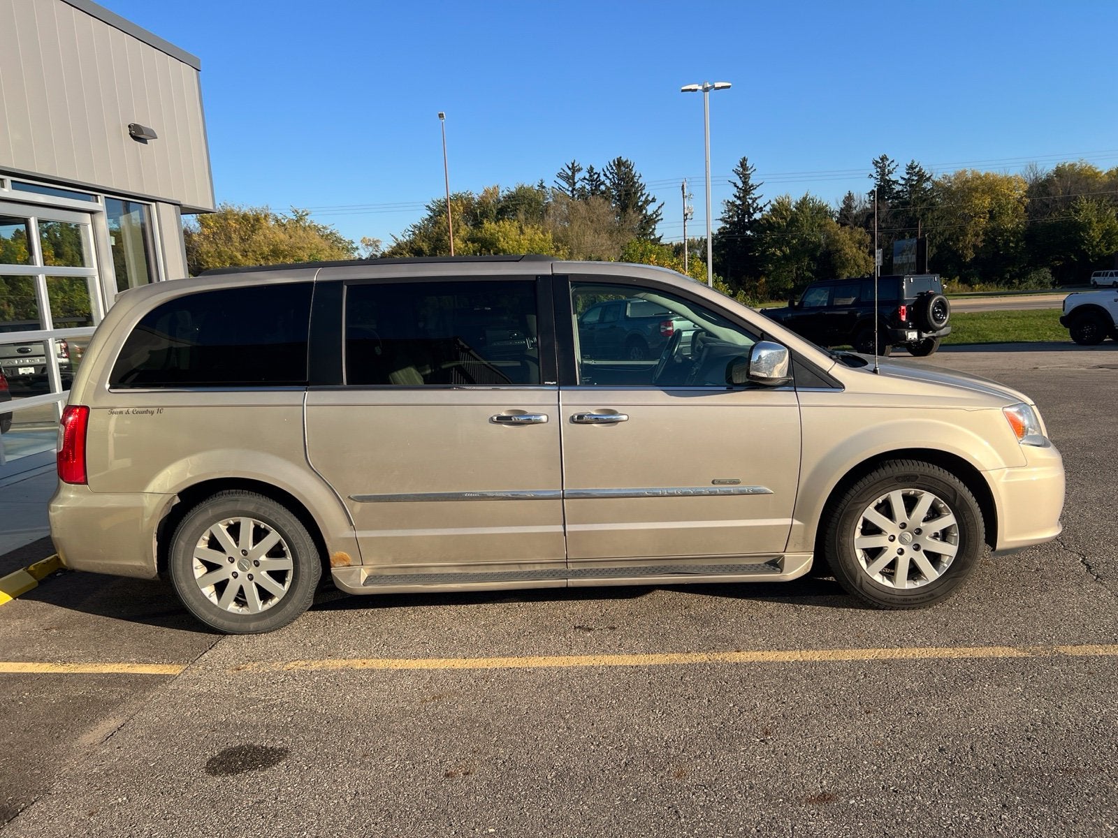 2012 Chrysler Town & Country Touring-L