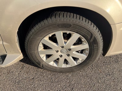 2012 Chrysler Town & Country Touring-L