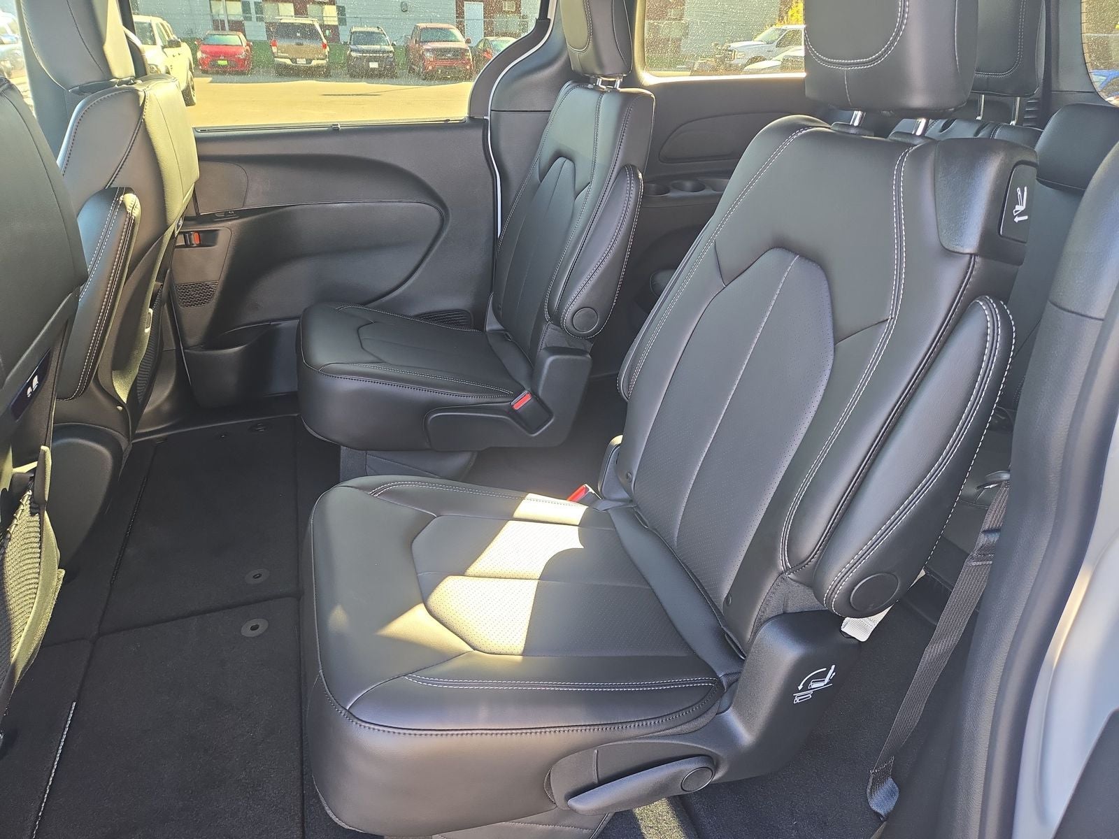 2026 Chrysler Pacifica PACIFICA SELECT AWD