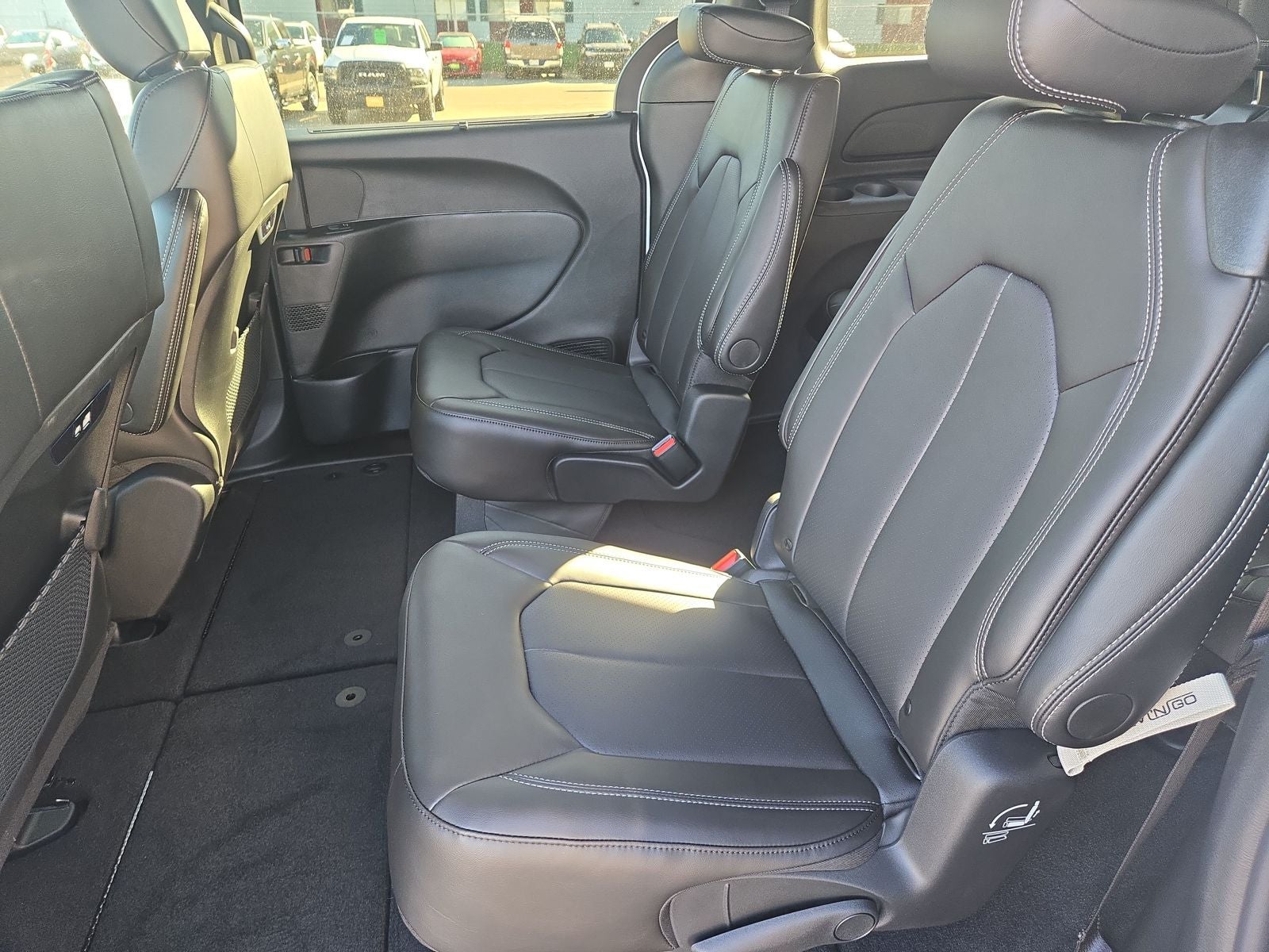 2026 Chrysler Pacifica PACIFICA SELECT AWD