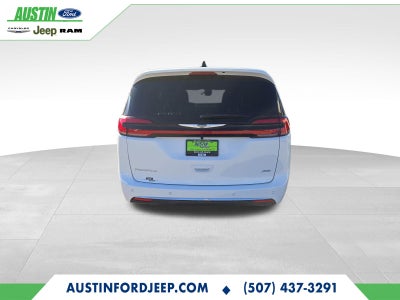 2026 Chrysler Pacifica PACIFICA SELECT AWD