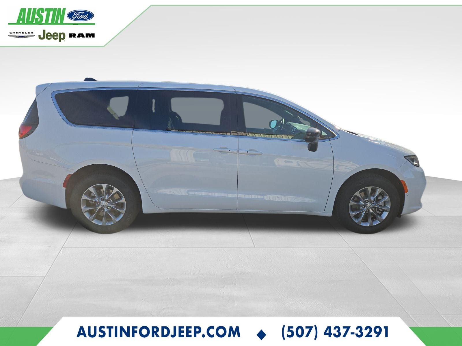 2026 Chrysler Pacifica PACIFICA SELECT AWD