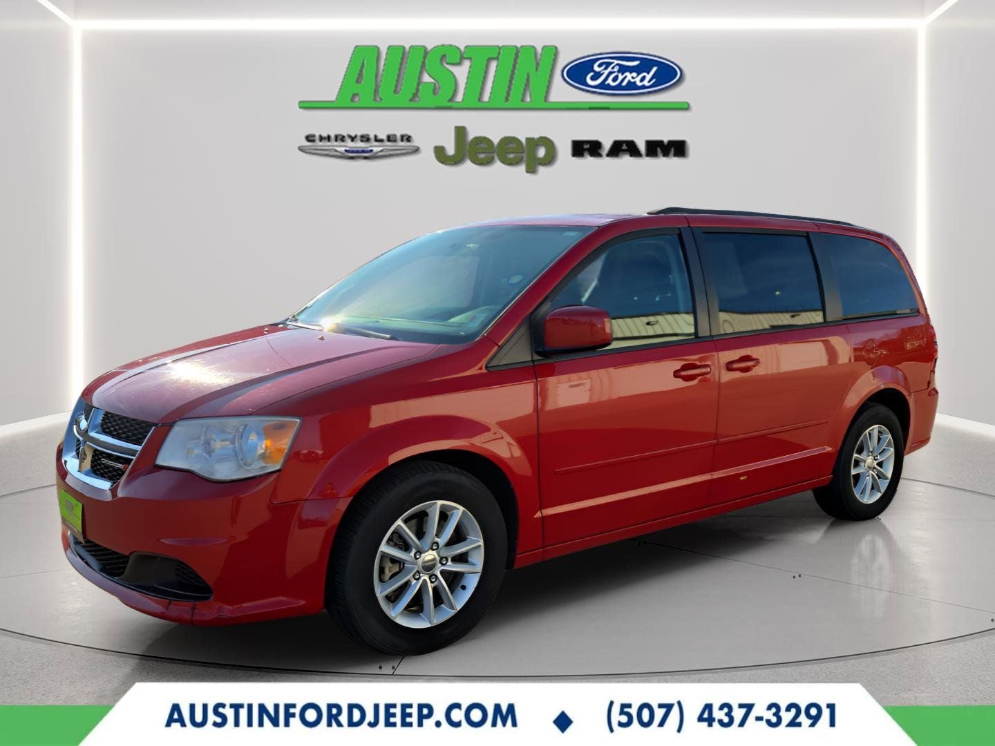 Used 2013 Dodge Grand Caravan SXT with VIN 2C4RDGCG8DR686748 for sale in Austin, Minnesota