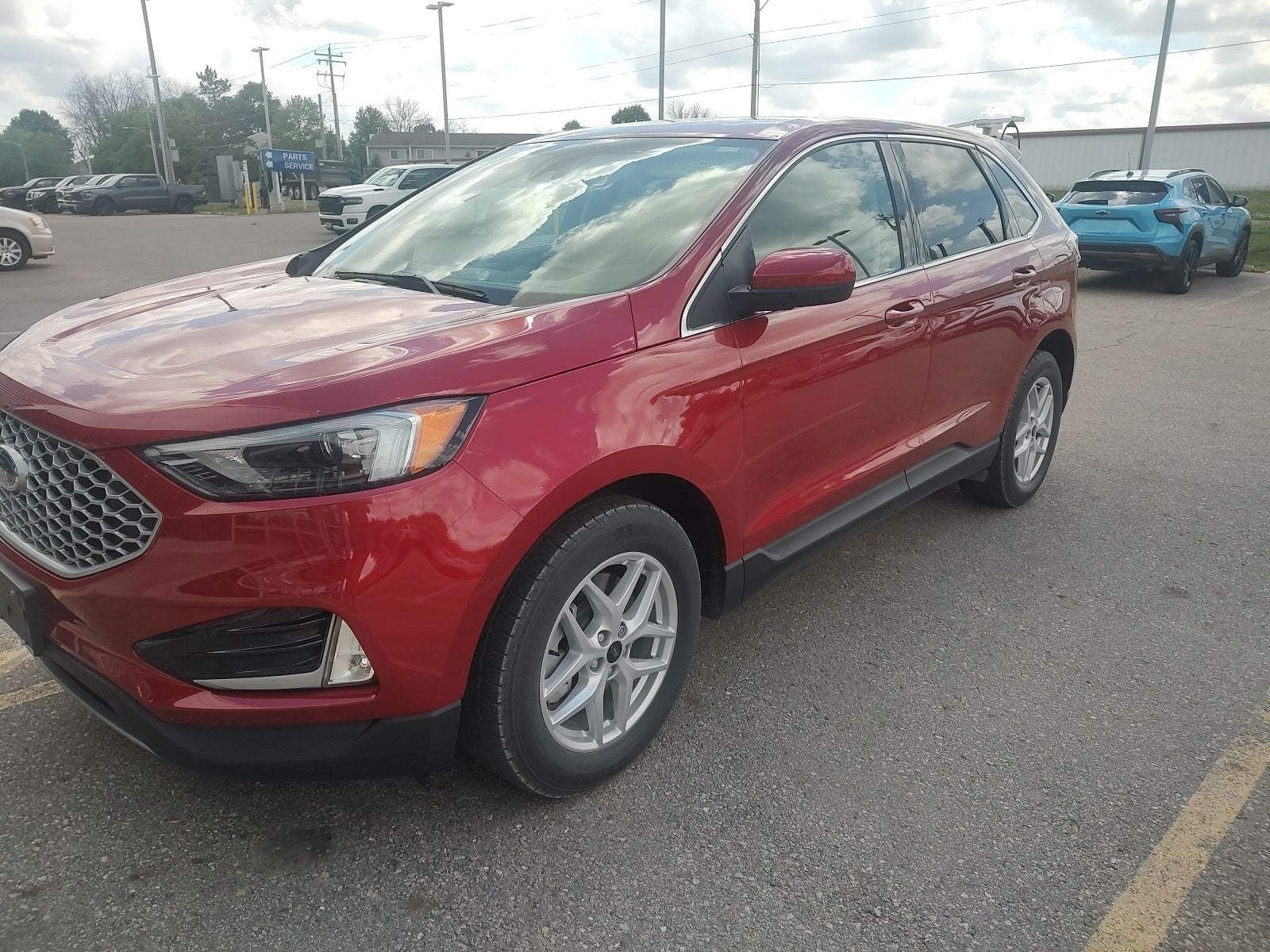 2023 Ford Edge SEL AWD's photo