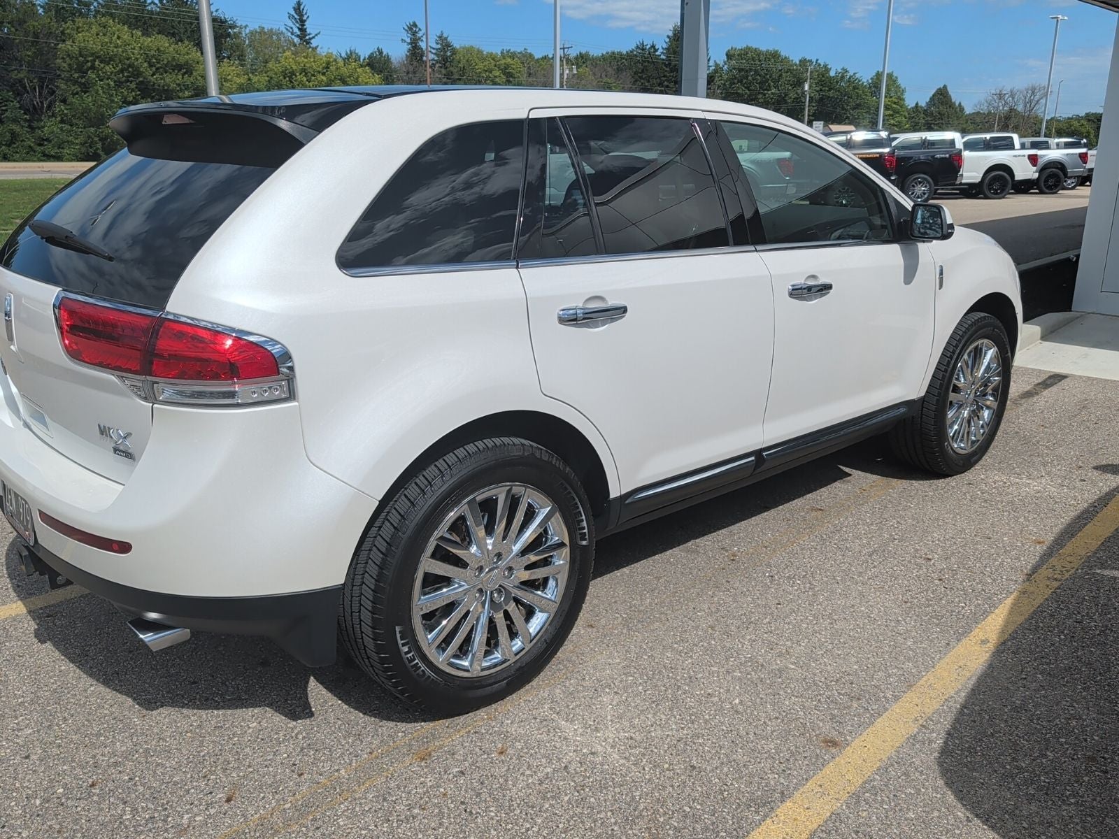 2015 Lincoln MKX Base
