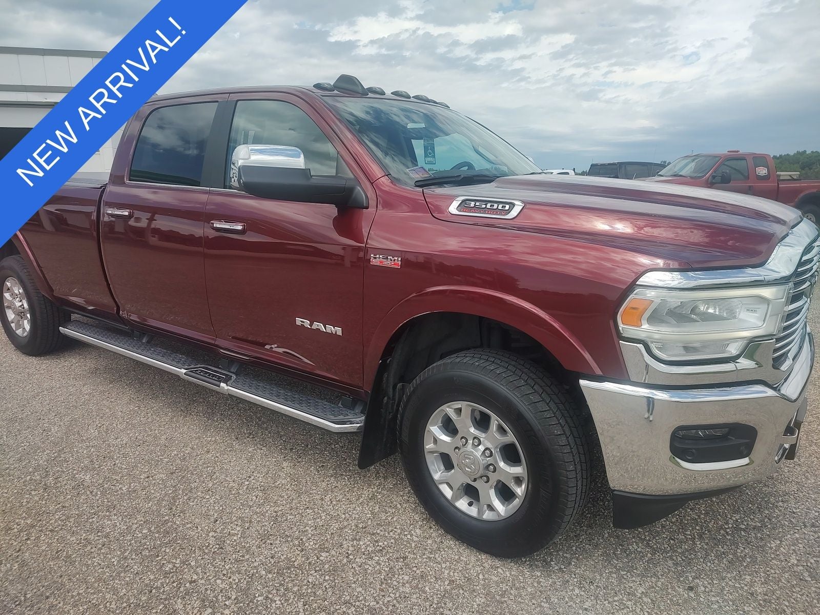2019 RAM 3500 Laramie Crew Cab 4x4 8' Box