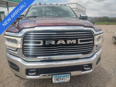 2019 RAM 3500 Laramie Crew Cab 4x4 8' Box