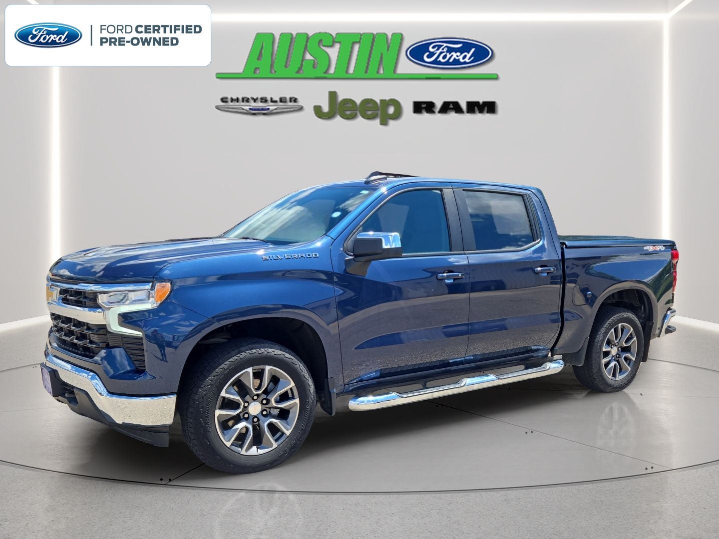 2022 Chevrolet Silverado 1500 4WD Crew Cab Standard Bed LT