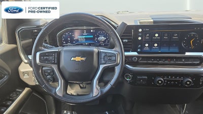2022 Chevrolet Silverado 1500 4WD Crew Cab Standard Bed LT