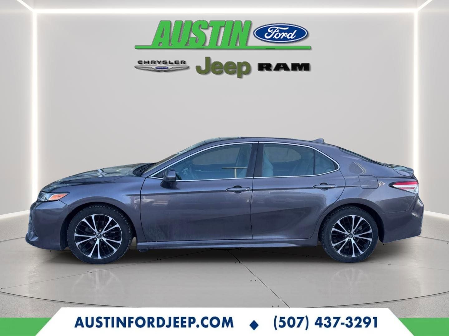 Used 2020 Toyota Camry SE with VIN 4T1G11AK6LU939387 for sale in Austin, Minnesota