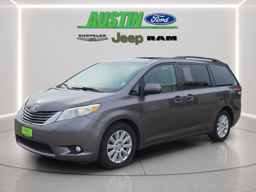 2012 Toyota Sienna XLE 7 Passenger