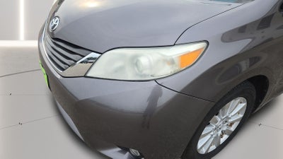 2012 Toyota Sienna XLE 7 Passenger