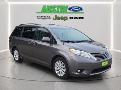2012 Toyota Sienna XLE 7 Passenger
