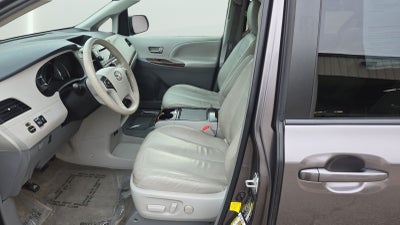 2012 Toyota Sienna XLE 7 Passenger