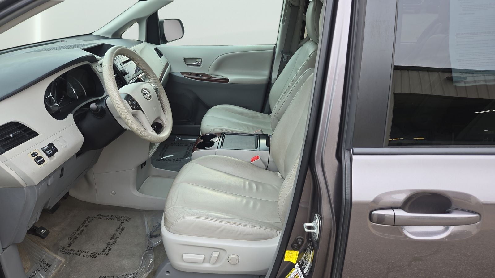 2012 Toyota Sienna XLE 7 Passenger