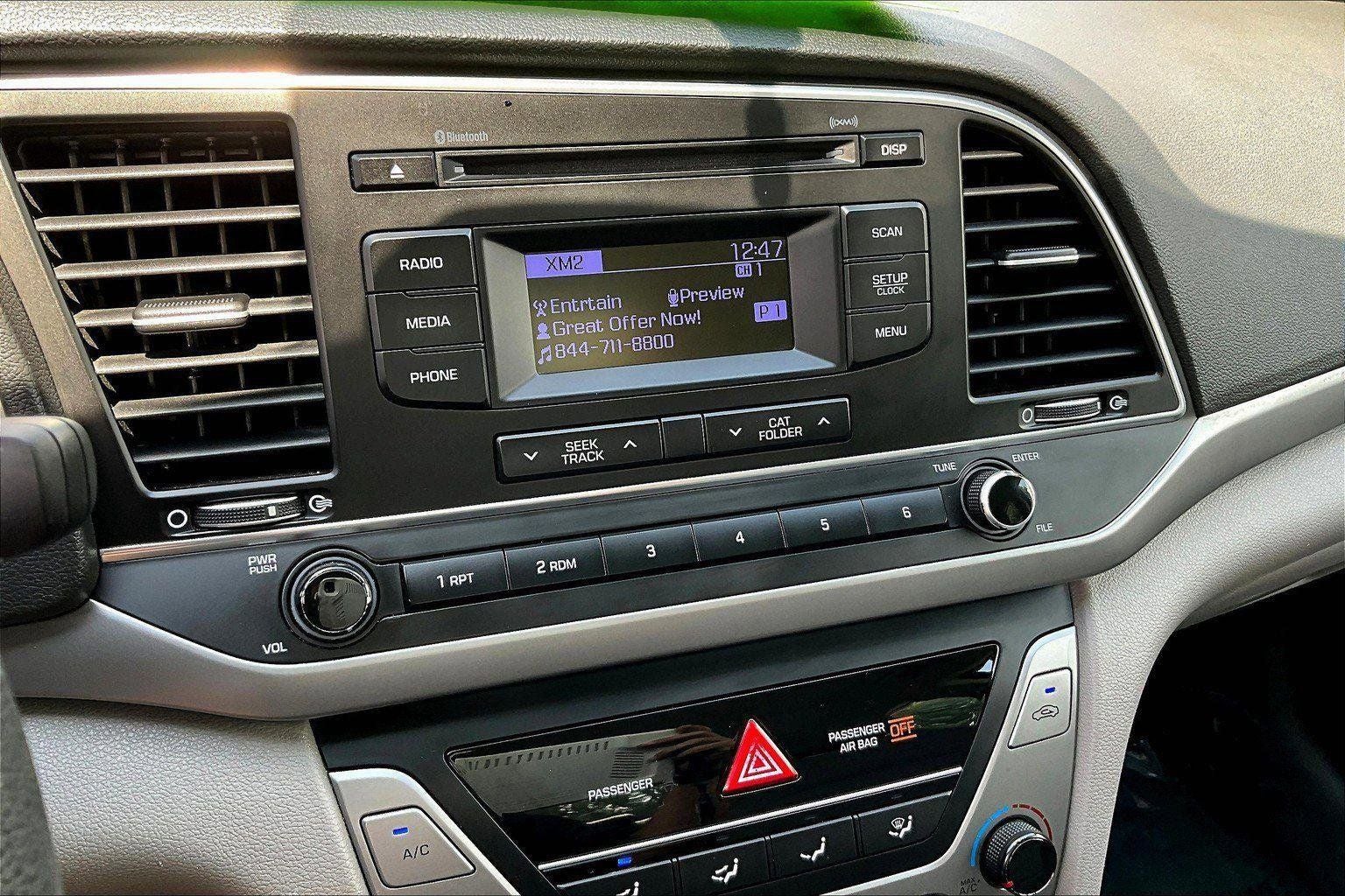 2017 Hyundai Elantra SE