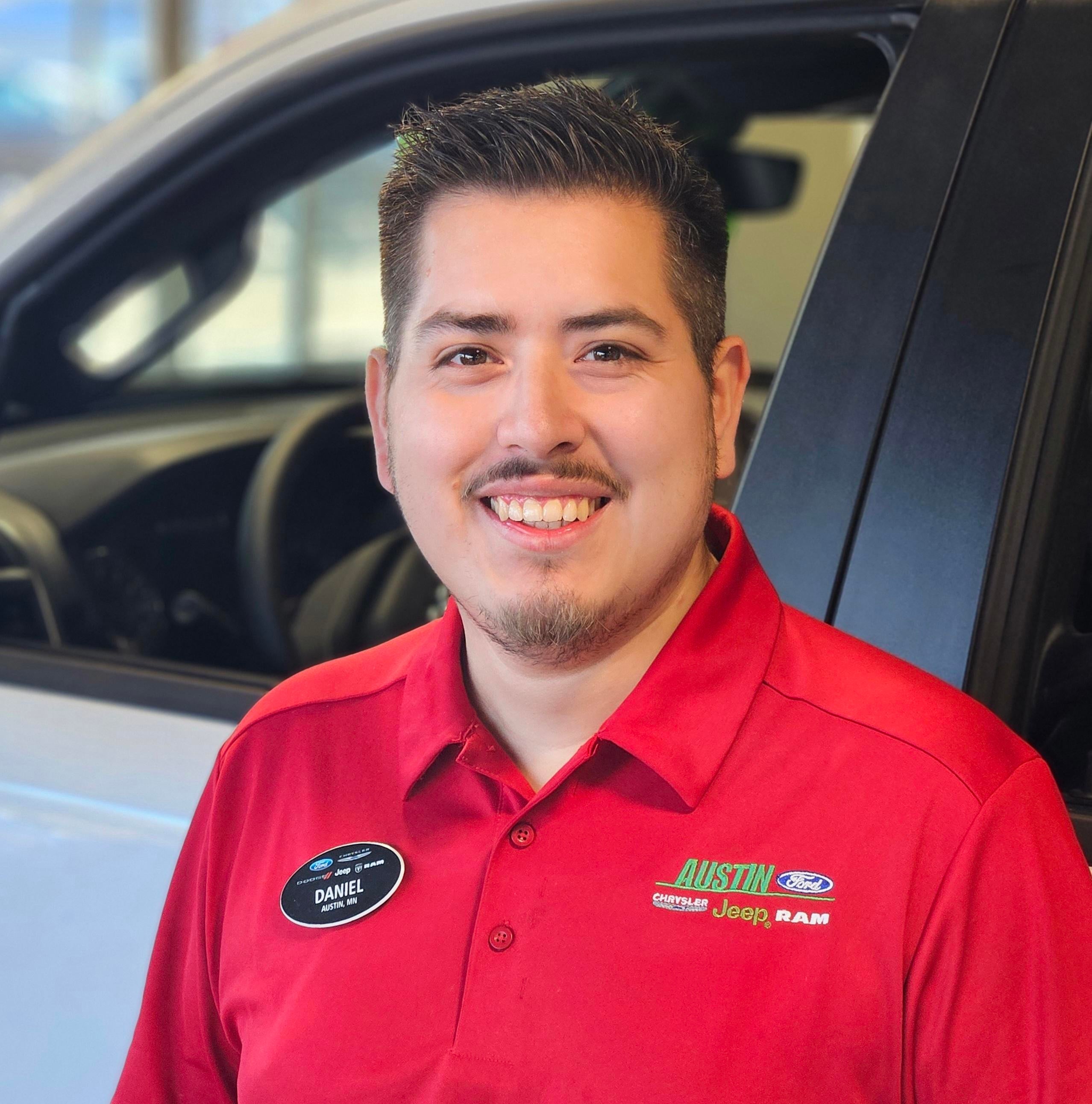 Daniel Almaraz (habla español)